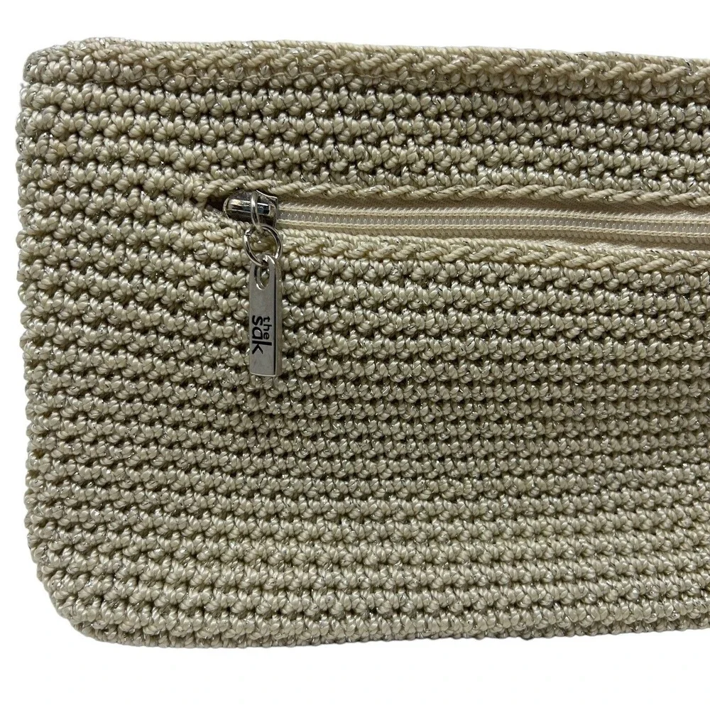 The Sak Crochet Wristlet Womens OS Champagne Gold‎ Excellent Metallic Iris Pouch